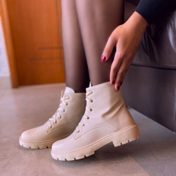 Bota Coturno Christie Off